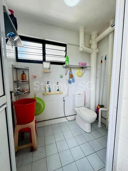 4 Room (4A) HDB for Sale in  266 Bukit Batok East Avenue 4 - Image 5